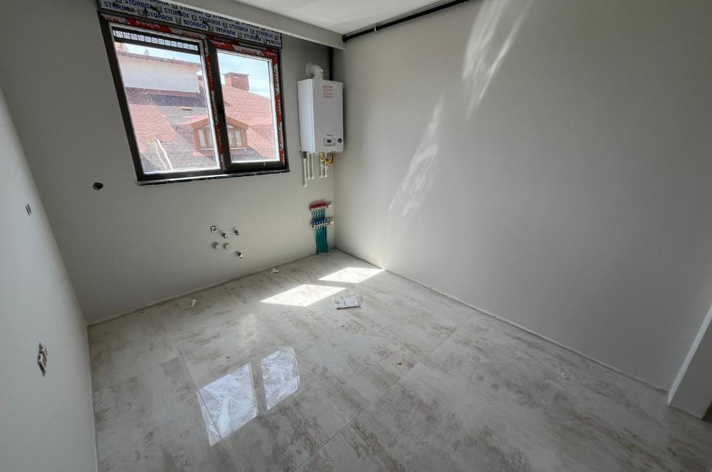 ÇINAR'DA AYRI MUTFAKLI,KÖŞE 3.KAT LÜX 2+1