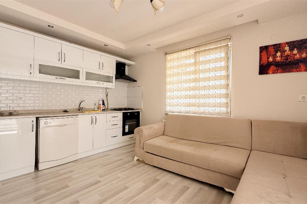 ALTIEYLÜL FEN LİSESİ YANI SATILIK 1+1