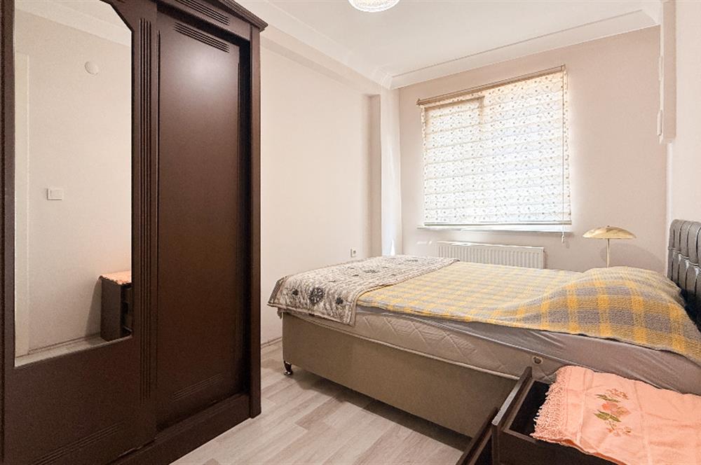 ALTIEYLÜL FEN LİSESİ YANI SATILIK 1+1