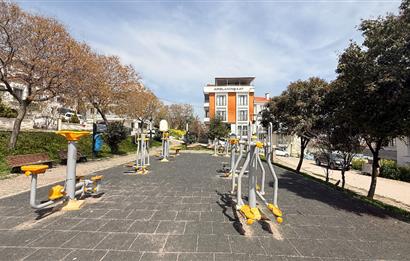 ALTIEYLÜL FEN LİSESİ YANI SATILIK 1+1