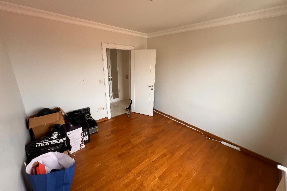 GÖZTEPE İSTASYON CADDESİNDE SATILIK 3+1 DAİRE