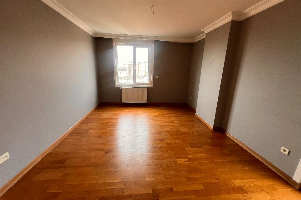 GÖZTEPE İSTASYON CADDESİNDE SATILIK 3+1 DAİRE