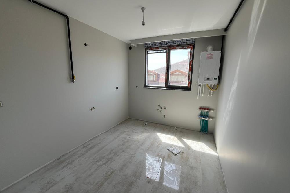 ÇINAR'DA AYRI MUTFAKLI,KÖŞE 3.KAT LÜX 2+1