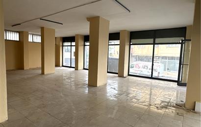 Gaziosmanpaşa Mevlana Mahallesinde 400 m² Kiralık Ticari Dükkan