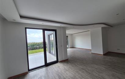 3+1 Panoramik Deniz Manzaralı, Havuz Cepheli Bahçe Dubleksi