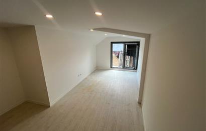 Beşiktaş Merkezde Tüm Sosyal Olanaklara Komşu 4+1 Çatı Dubleksi