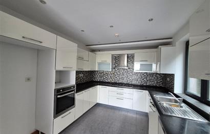 3+1 Panoramik Deniz Manzaralı, Havuz Cepheli Bahçe Dubleksi