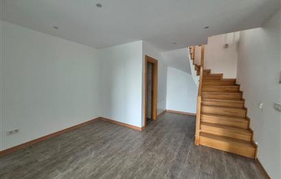 3+1 Panoramik Deniz Manzaralı, Havuz Cepheli Bahçe Dubleksi