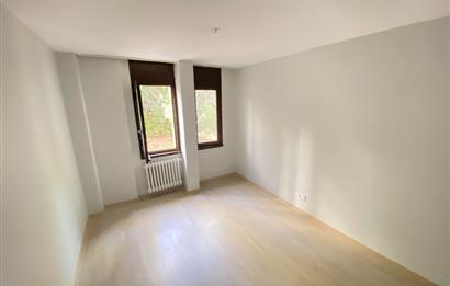 Zekeriyaköy Sinpaş'ta 3+1 Kiralık Bahçe Dubleks