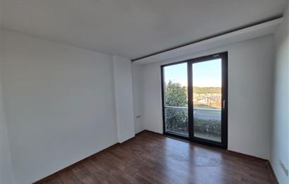 3+1 Panoramik Deniz Manzaralı, Havuz Cepheli Bahçe Dubleksi