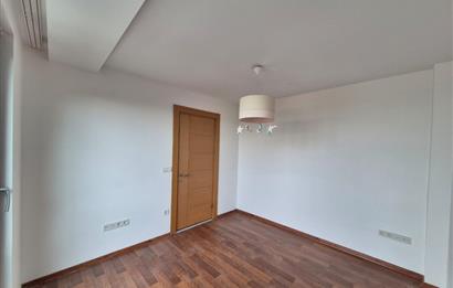 3+1 Panoramik Deniz Manzaralı, Havuz Cepheli Bahçe Dubleksi