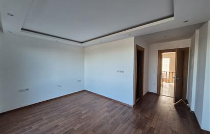 3+1 Panoramik Deniz Manzaralı, Havuz Cepheli Bahçe Dubleksi