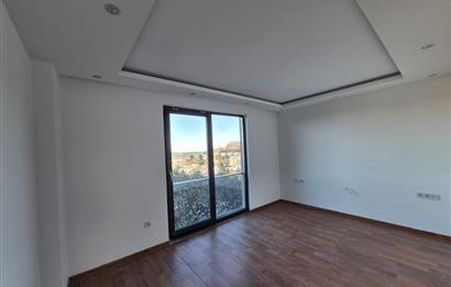 3+1 Panoramik Deniz Manzaralı, Havuz Cepheli Bahçe Dubleksi