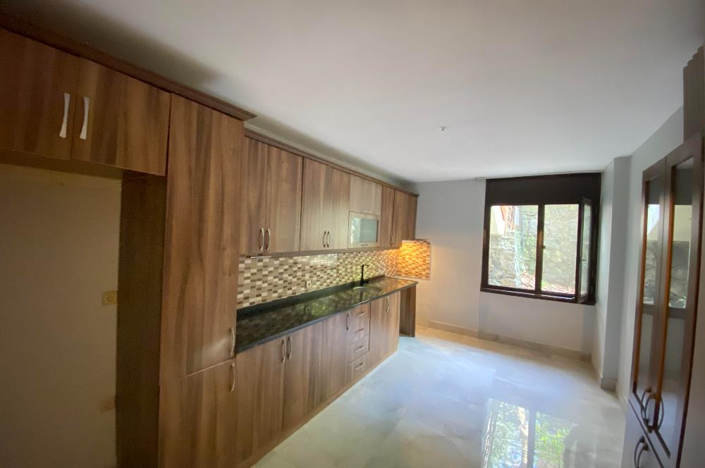 Zekeriyaköy Sinpaş'ta 3+1 Kiralık Bahçe Dubleks