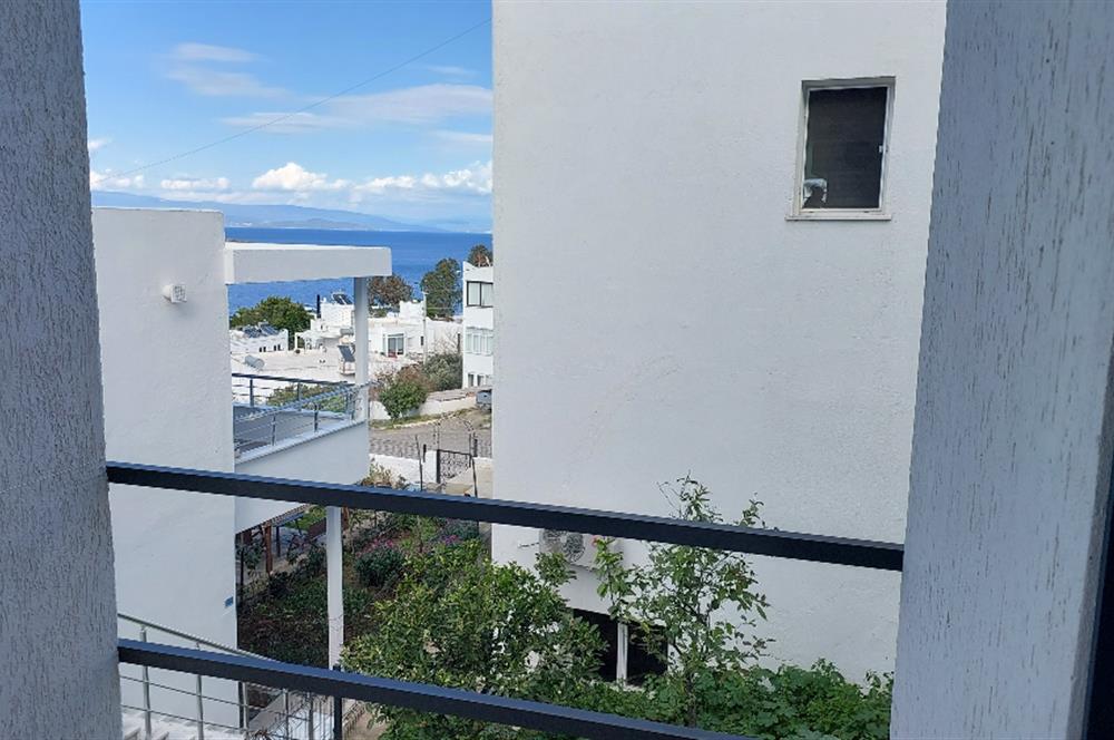 Bodrum-Türkbükü kısmi deniz manzaralı eşyalı kiralık daireler