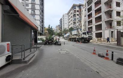 KADIKÖY GÖZTEPE MAH. MERKEZİ KONUMDA KİRACILI SATILIK DÜKKAN