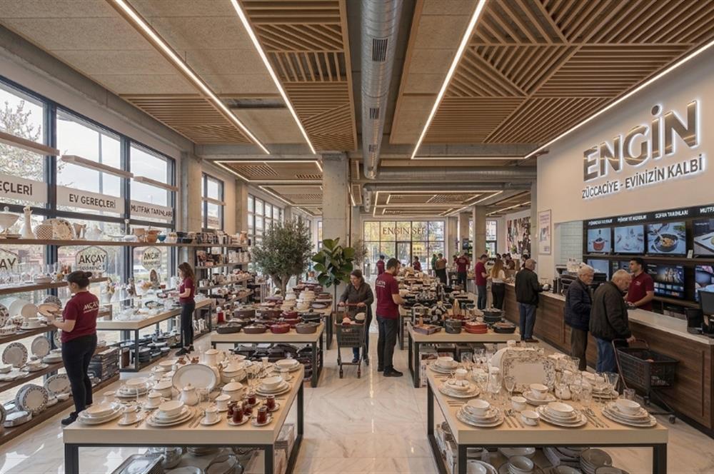 Balıkesir'de Ticaretin Merkezinde 46Mt Cepheli,Prestijli Kiralık