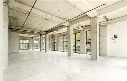 Balıkesir'de Ticaretin Merkezinde 46Mt Cepheli,Prestijli Kiralık