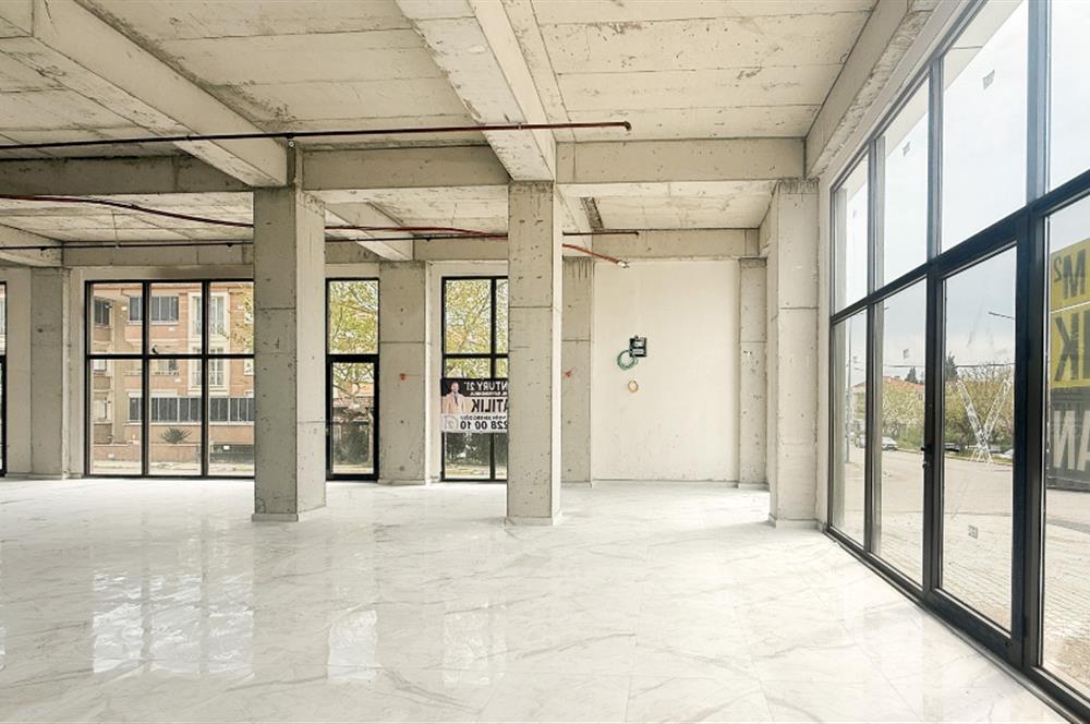 Balıkesir'de Ticaretin Merkezinde 46Mt Cepheli,Prestijli Kiralık