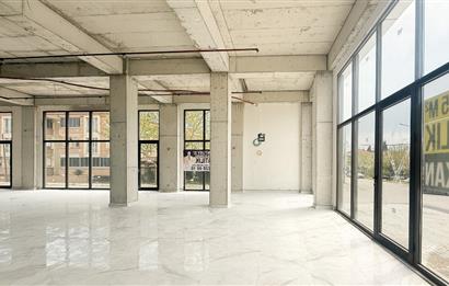 Balıkesir'de Ticaretin Merkezinde 46Mt Cepheli,Prestijli Kiralık