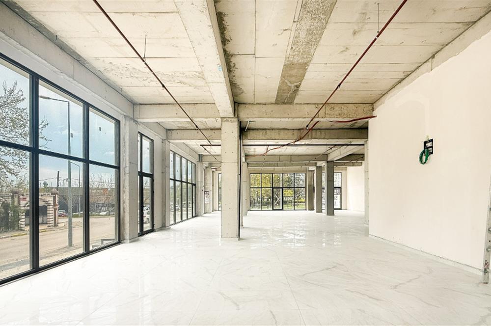 Balıkesir'de Ticaretin Merkezinde 46Mt Cepheli,Prestijli Kiralık