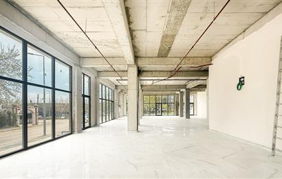 Balıkesir'de Ticaretin Merkezinde 46Mt Cepheli,Prestijli Kiralık