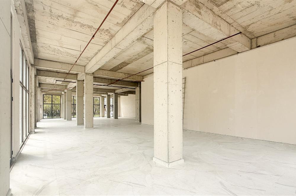 Balıkesir'de Ticaretin Merkezinde 46Mt Cepheli,Prestijli Kiralık