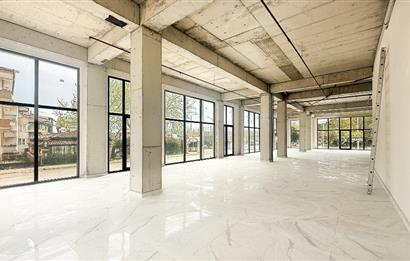 Balıkesir'de Ticaretin Merkezinde 46Mt Cepheli,Prestijli Kiralık