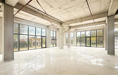 Balıkesir'de Ticaretin Merkezinde 46Mt Cepheli,Prestijli Kiralık