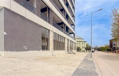 Balıkesir'de Ticaretin Merkezinde 46Mt Cepheli,Prestijli Kiralık