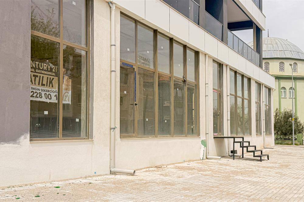 Balıkesir'de Ticaretin Merkezinde 46Mt Cepheli,Prestijli Kiralık