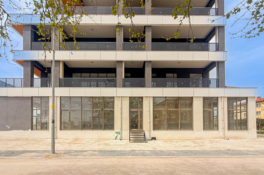 Balıkesir'de Ticaretin Merkezinde 46Mt Cepheli,Prestijli Kiralık
