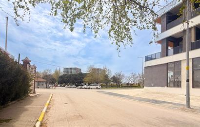 Balıkesir'de Ticaretin Merkezinde 46Mt Cepheli,Prestijli Kiralık