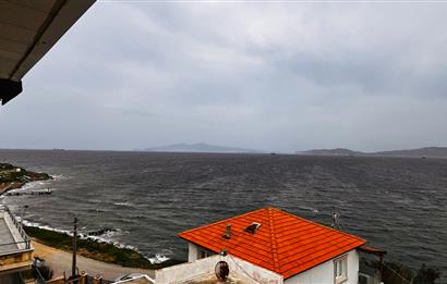 Yeni Foça Petra Koyu'nda Deniz Manzaralı Kiralık 3+1 Villa