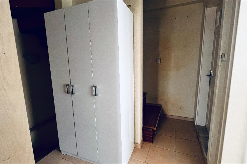Yeni Foça Petra Koyu'nda Deniz Manzaralı Kiralık 3+1 Villa