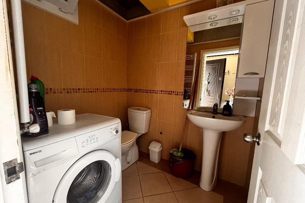 Yeni Foça Petra Koyu'nda Deniz Manzaralı Kiralık 3+1 Villa