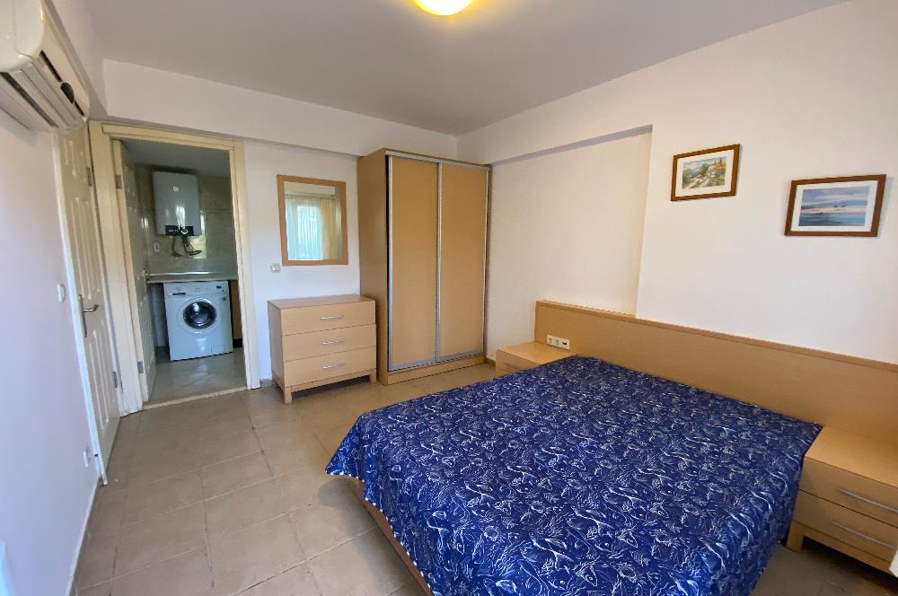 Denize Sıfır Havuzlu Site İçinde Kum Plaj Kullanımlı Kiralık Deniz Manzaralı Bahçe Katı Eşyalı Daire