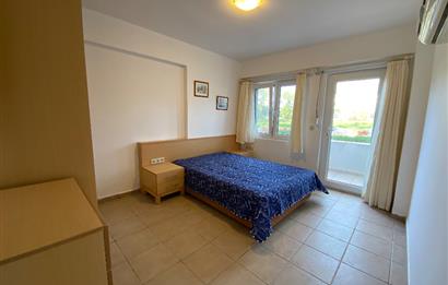 Denize Sıfır Havuzlu Site İçinde Kum Plaj Kullanımlı Kiralık Deniz Manzaralı Bahçe Katı Eşyalı Daire