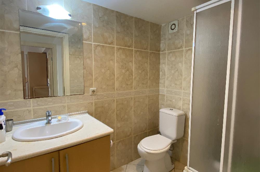 Denize Sıfır Havuzlu Site İçinde Kum Plaj Kullanımlı Kiralık Deniz Manzaralı Bahçe Katı Eşyalı Daire