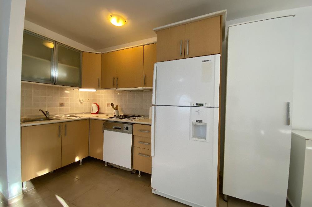 Denize Sıfır Havuzlu Site İçinde Kum Plaj Kullanımlı Kiralık Deniz Manzaralı Bahçe Katı Eşyalı Daire