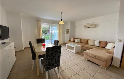 Denize Sıfır Havuzlu Site İçinde Kum Plaj Kullanımlı Kiralık Deniz Manzaralı Bahçe Katı Eşyalı Daire