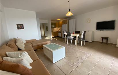 Denize Sıfır Havuzlu Site İçinde Kum Plaj Kullanımlı Kiralık Deniz Manzaralı Bahçe Katı Eşyalı Daire