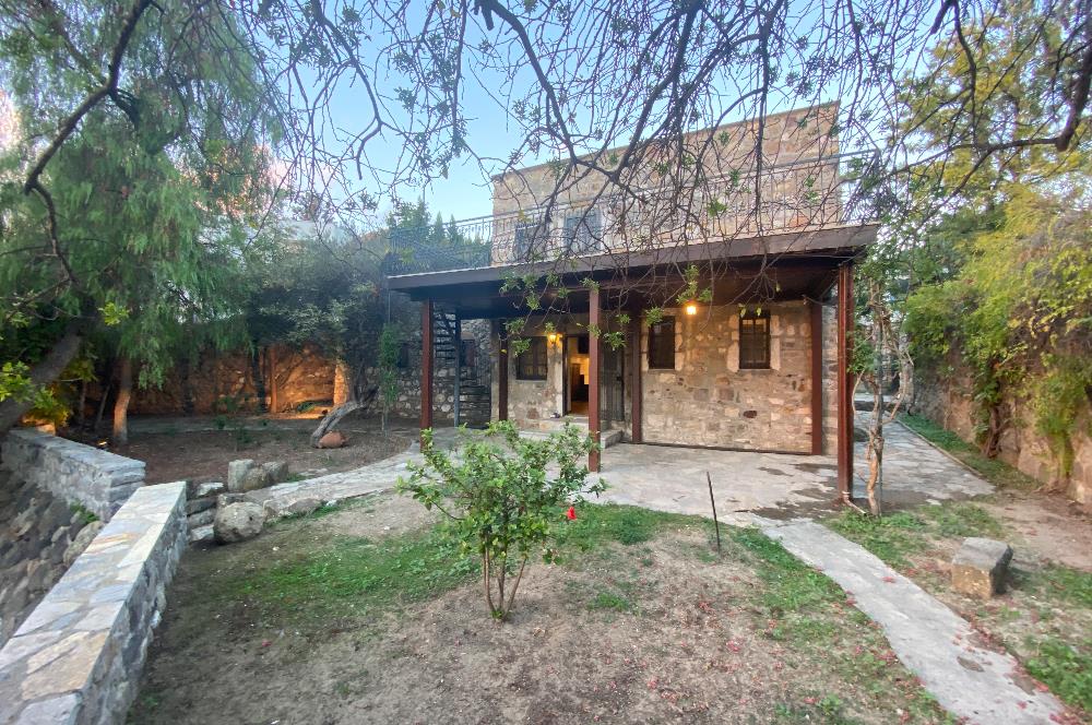 Yalıkavak Gökçebelde Satılık 19. Yüzyıl Orijinal Taş Mimarisine Sahip Müstakil Taş Villa ve Arsaları