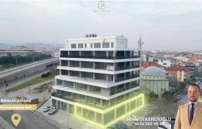 Balıkesir'de Ticaretin Merkezinde 46Mt Cepheli,Prestijli Kiralık