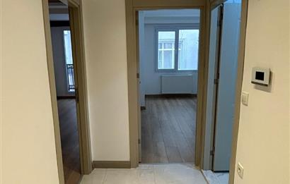 C21 NEXAR'DAN YEŞİLOVADA METROBÜSE YAKIN KREDİYE UYGUN 2+1DAİRE