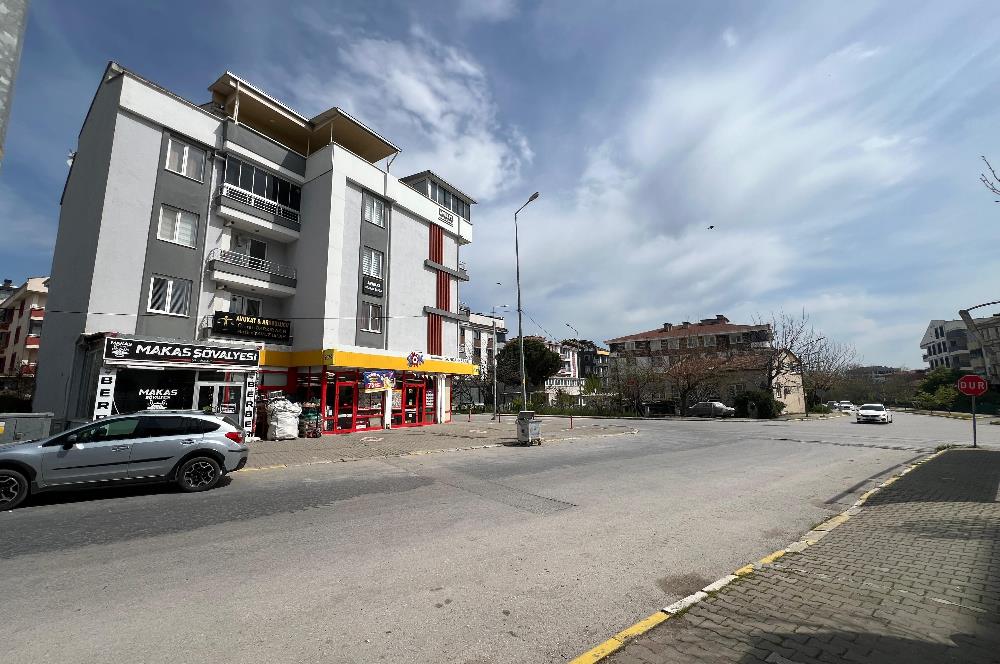 PLEVNE MAH ÖĞRETMEN EVİ KARŞISI SATILIK ARA KAT EŞYALI 1+1 DAİRE