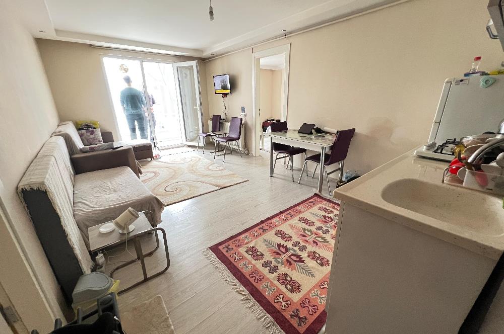 PLEVNE MAH ÖĞRETMEN EVİ KARŞISI SATILIK ARA KAT EŞYALI 1+1 DAİRE