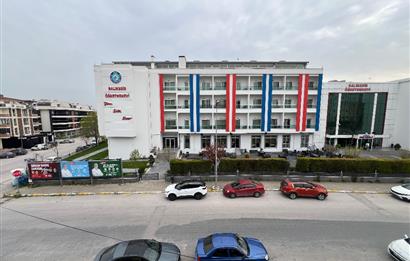 PLEVNE MAH ÖĞRETMEN EVİ KARŞISI SATILIK ARA KAT EŞYALI 1+1 DAİRE