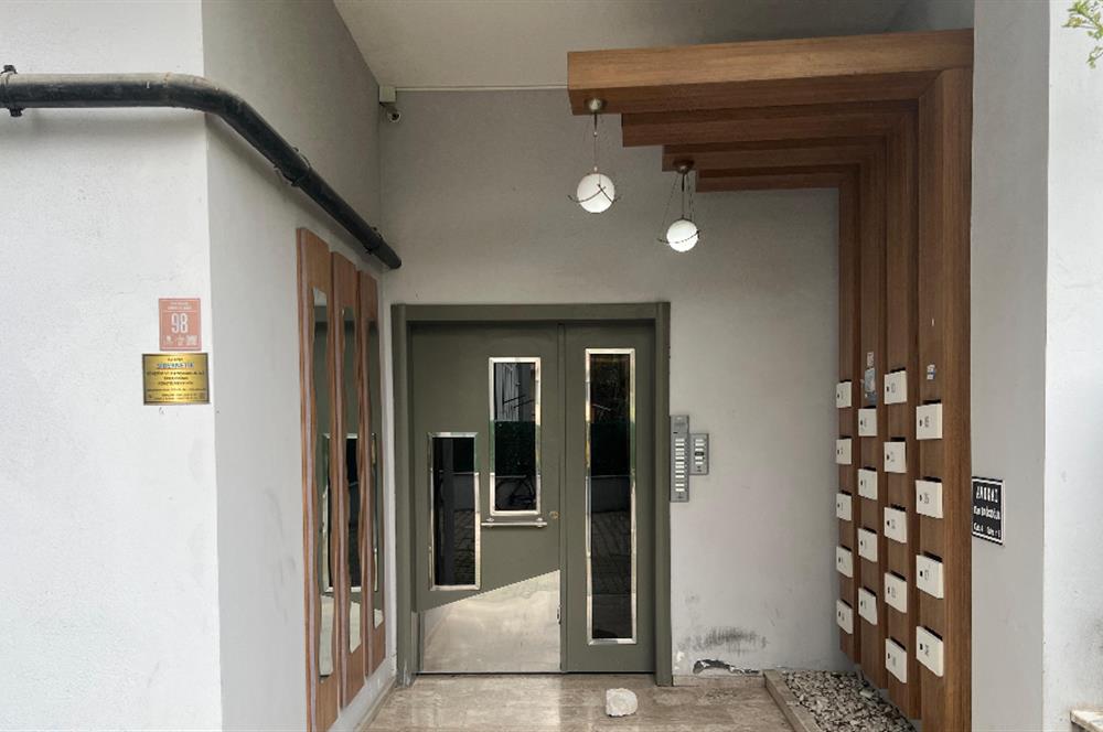 PLEVNE MAH ÖĞRETMEN EVİ KARŞISI SATILIK ARA KAT EŞYALI 1+1 DAİRE