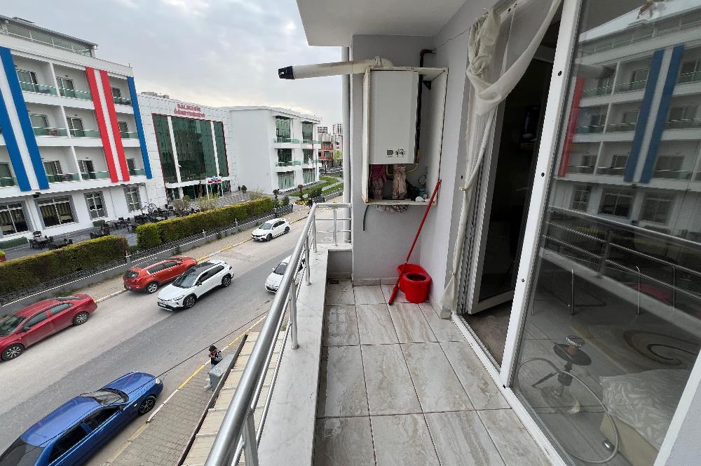 PLEVNE MAH ÖĞRETMEN EVİ KARŞISI SATILIK ARA KAT EŞYALI 1+1 DAİRE